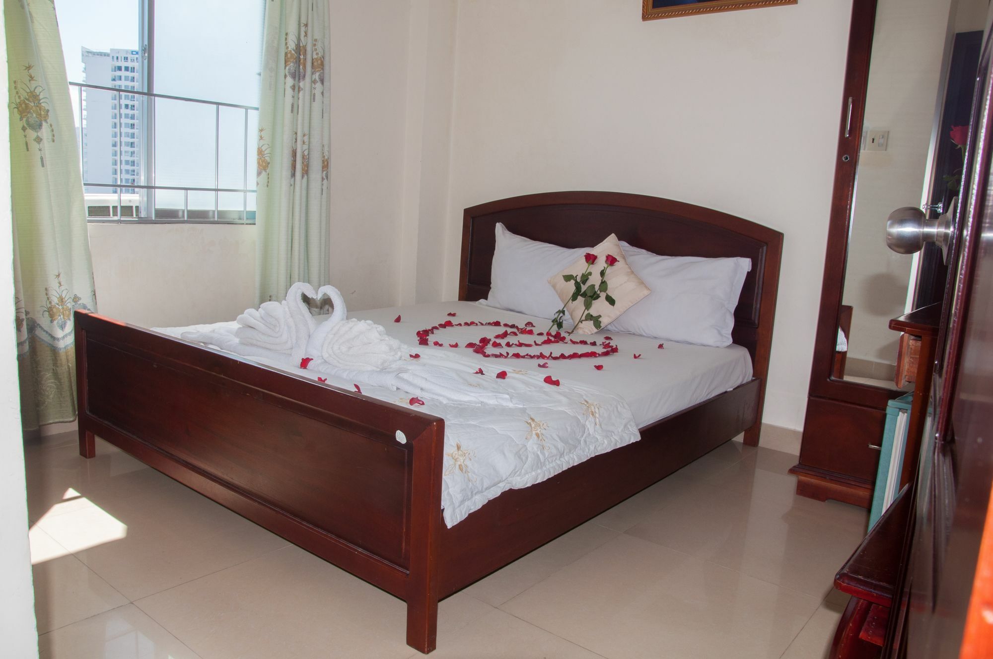 Queen 7 Hotel Nha Trang Bagian luar foto