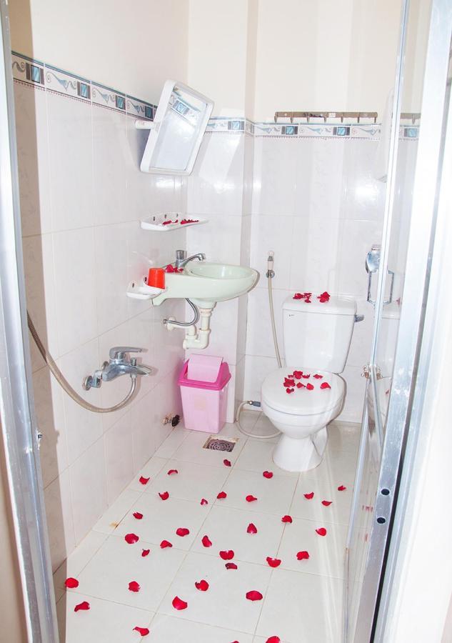 Queen 7 Hotel Nha Trang Bagian luar foto