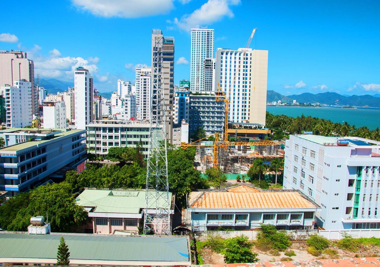 Queen 7 Hotel Nha Trang Bagian luar foto