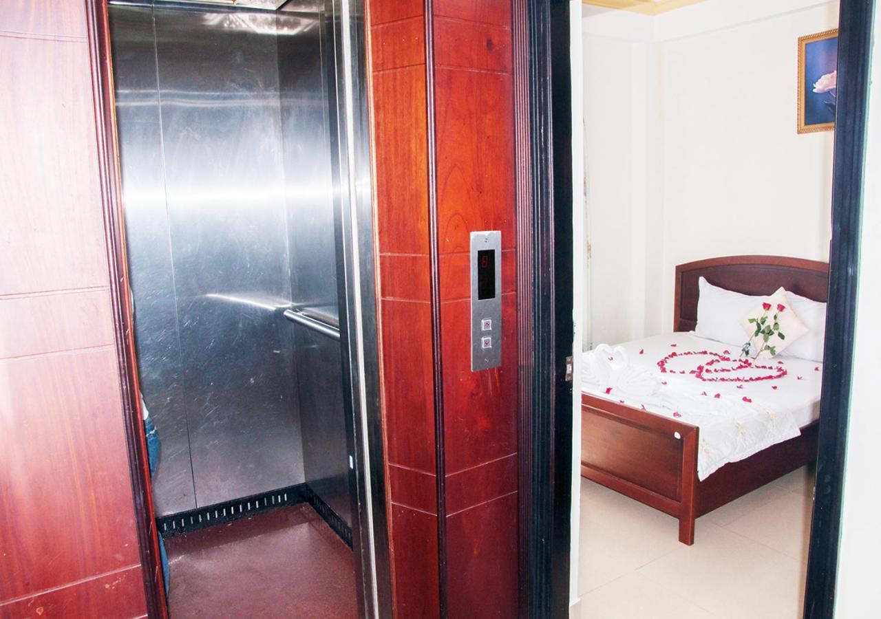 Queen 7 Hotel Nha Trang Bagian luar foto